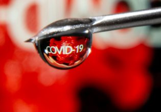 Κορονοϊός: Έξαρση κρουσμάτων και αύξηση σε νεκρούς και διασωληνωμένους – «Κανείς δεν εμβολιάζεται»