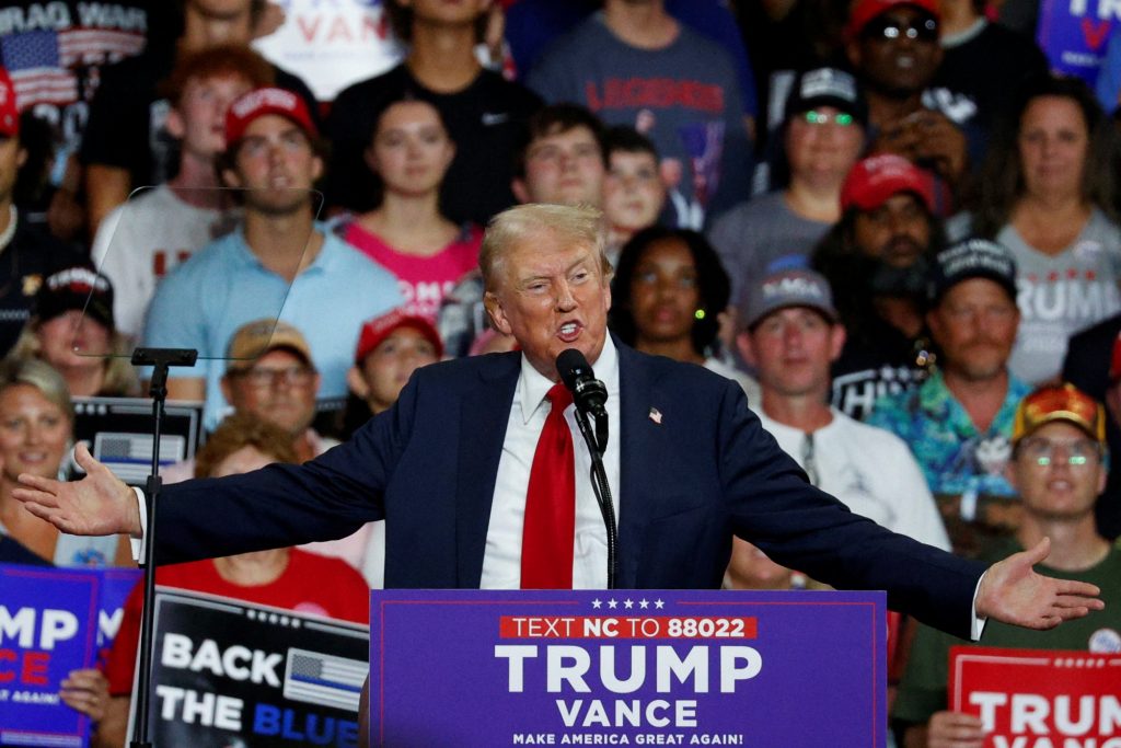 Ντόναλντ Τραμπ: Απαιτεί οι ΗΠΑ να «σβήσουν» το Ιράν από τον χάρτη αν δολοφονηθεί