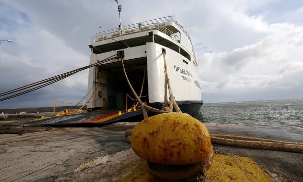 Ακτοπλοϊκά εισιτήρια: Εκτροχιάζονται οι τιμές – Ολόκληρος μισθός για ένα ταξίδι