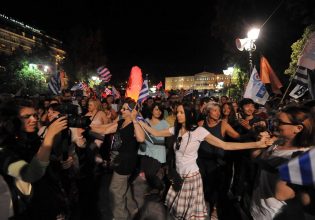 Δημοψήφισμα 2015: Όσα συνέβησαν μετά το άνοιγμα της κάλπης