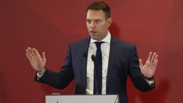 Άρθρο Κασσελάκη στην «il Manifesto» για τις γαλλικές εκλογές: Ιστορική ευκαιρία η νίκη του Νέου Λαϊκού Μετώπου