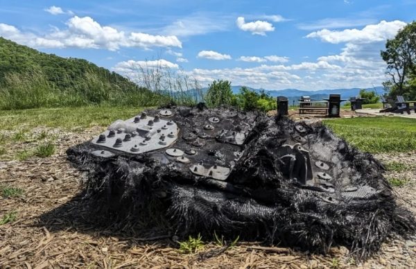 SpaceX: Βρήκατε συντρίμμια πυραύλων μας; Καλέστε τη γραμμή βοήθειας