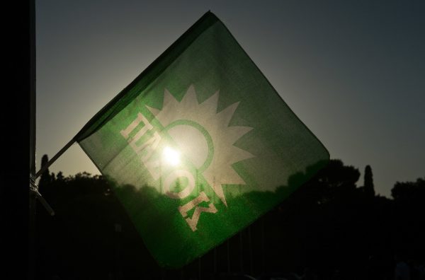 Διασταυρούμενα πυρά των υποψήφιων προέδρων του ΠΑΣΟΚ – Οι πρωταγωνιστές και οι απέχοντες