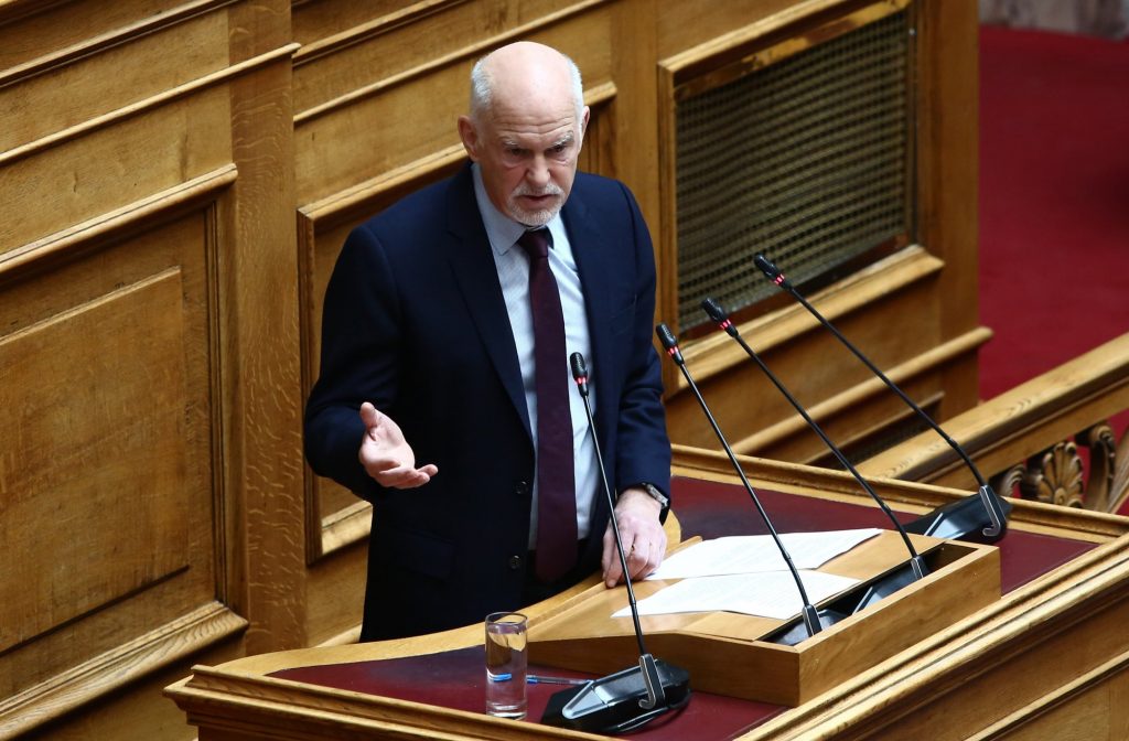 Παπανδρέου: Να τεθεί φραγμός σε όσους συνεχίζουν να παίζουν με το μέλλον των Ελλήνων ερήμην του λαού