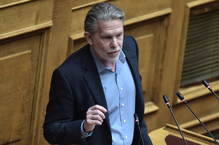 Παύλος Γερουλάνος για υποκλοπές: «Η απόλυτη εξουσία διαφθείρει απόλυτα»