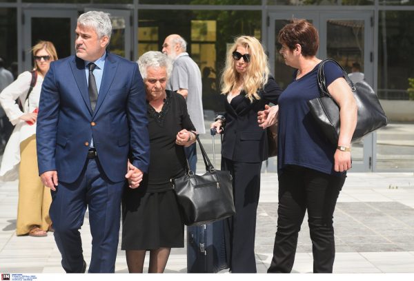 Σύζυγος Καραϊβάζ: Σίγουρα κάποιος από το οργανωμένο έγκλημα ενοχλήθηκε από όσα έγραφε