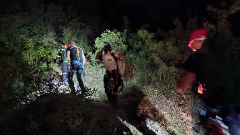 Εντοπίστηκαν οι αναρριχητές που χάθηκαν σε βουνό της Καστοριάς