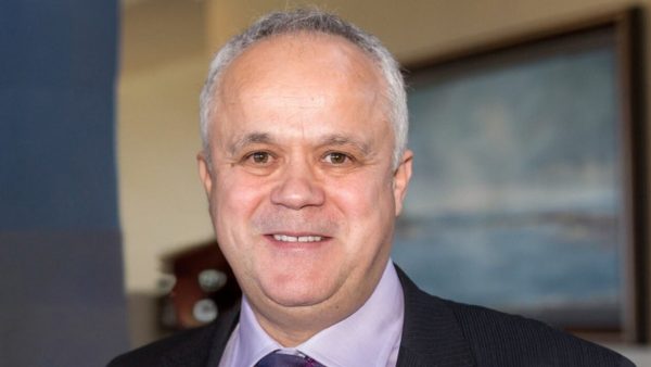 Χειμάρρα: Ο ομογενής Πέτρος Γκικουρίας υποψήφιος για τον Δήμο