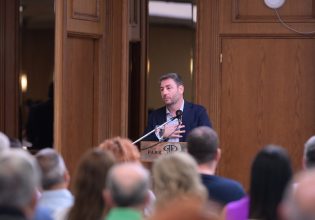 Ανδρουλάκης: Οι υποψήφιοι πρόεδροι του ΠΑΣΟΚ να δεσμευτούν σε συμμετοχή στα ψηφοδέλτια των εθνικών εκλογών