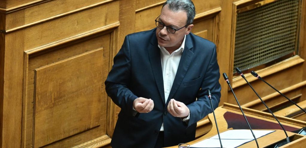 Φάμελλος: Το μεγαλύτερο πρόβλημα της Ελλάδας είναι ο Μητσοτάκης που κατεδαφίζει τη δημόσια υγεία