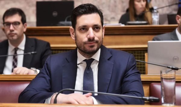 Κυρανάκης για ΠΑΣΟΚ: Προτιμούμε να μείνει ο Ανδρουλάκης – Χ. Τρικούπη: Να αφήσει τις προβοκατόρικες δηλώσεις