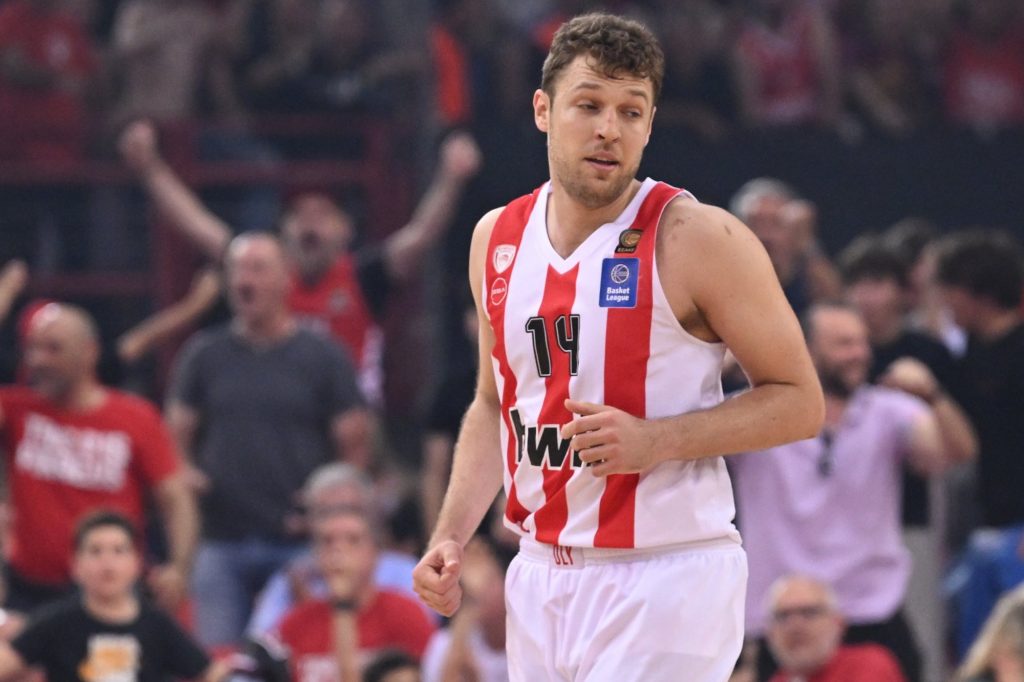 Οι καλύτερες εμφανίσεις του Βεζένκοφ με τον Ολυμπιακό (vid)