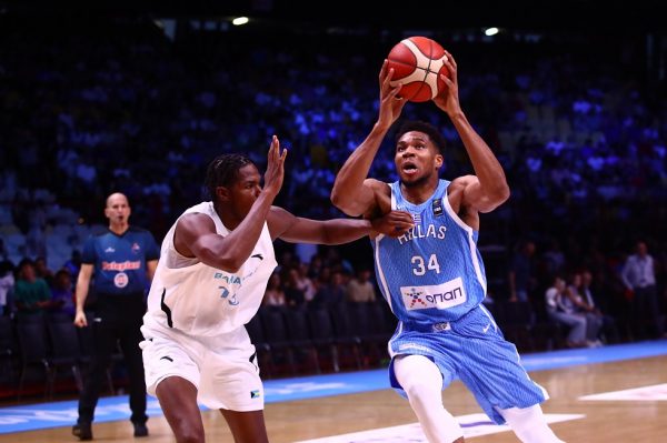 Το πρώτο βήμα για το Παρίσι θέλει να κάνει η Ελλάδα, κόντρα στην Δομινικανή Δημοκρατία