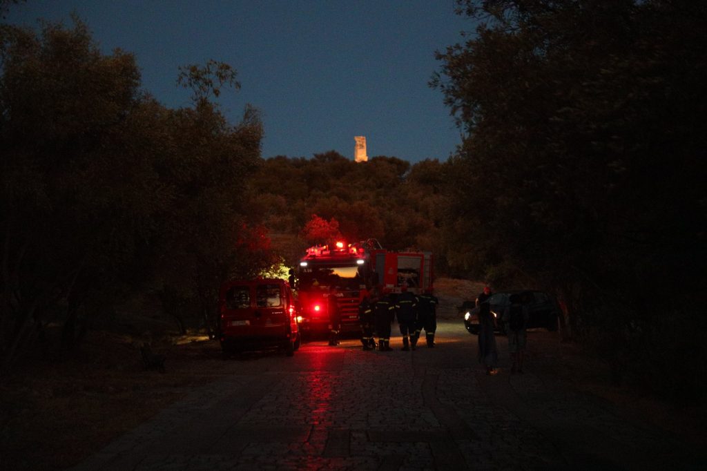 Φωτιά τώρα στου Φιλοπάππου