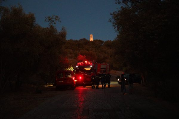 Φωτιά τώρα στου Φιλοπάππου