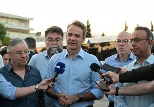 Κυριάκος Μητσοτάκης: Στο αμαξοστάσιο του ΟΣΥ ο πρωθυπουργός