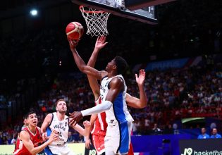 Χάνει τον ημιτελικό με την Σλοβενία ο Κώστας Αντετοκούνμπο