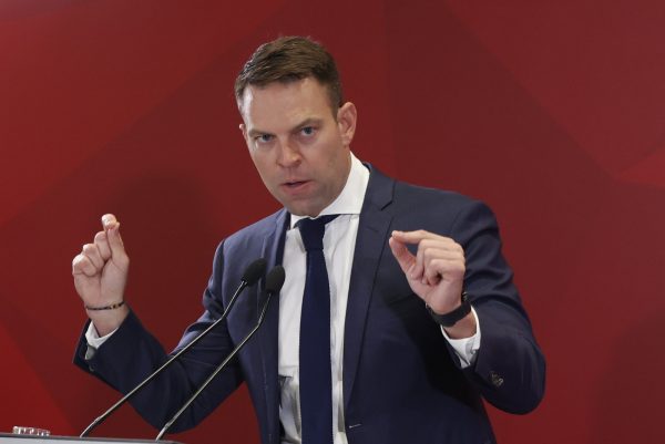 Πηγές ΣΥΡΙΖΑ για Πολάκη: Η συγγνώμη Κασσελάκη δείχνει την διαφορά ήθους με τον Μητσοτάκη