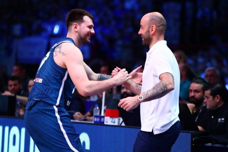 Η αγκαλιά Σπανούλη και Ντόντσιτς