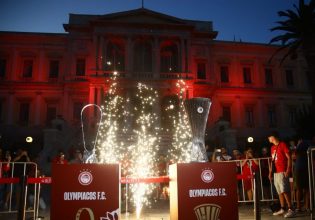 Μεγάλος ενθουσιασμός και στην Σύρο για τις Ευρω-κούπες του Ολυμπιακού! (pics)