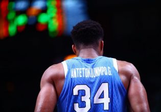 Βούρκωσε ο Γιάννης στην αποθέωση του κόσμου (vid)