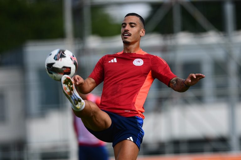 Ολυμπιακός: Οι εντυπωσιακές ενέργειες των «μικρών» και τα… χορευτικά του Τσικίνιο στην Ολλανδία (vid)