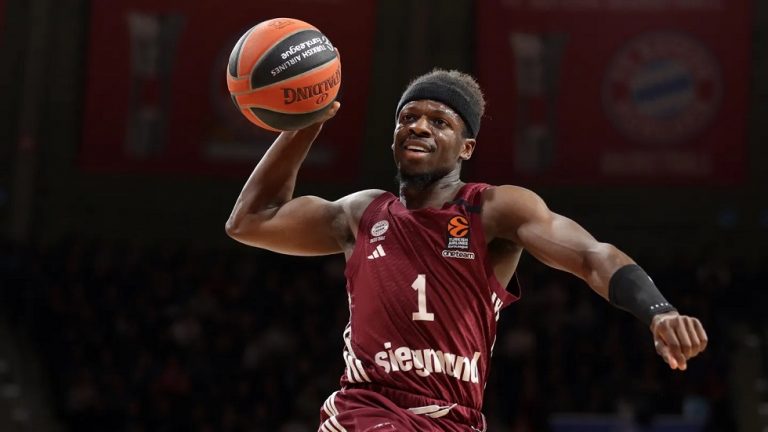 Ενίσχυση με τον Φρανσίσκο για τη Ζάλγκιρις (vid)