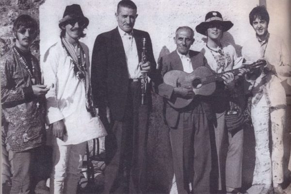 Η ημέρα που οι Beatles ερωτεύτηκαν ένα ελληνικό νησί και θέλησαν να το αγοράσουν