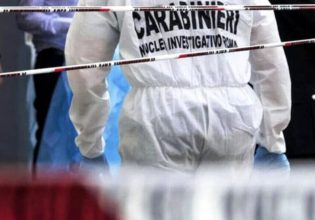 Χαλκιδική: «Καμπάνα» 20.000 ευρώ σε ιδιοκτήτη ξενοδοχείου που χρησιμοποιούσε παπαγάλους ως «κράχτες»