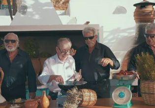 Καλοκαίρι στο Νότο: Βεντέτα με τις γιαγιάδες της Κρήτης άνοιξαν οι παππούδες – Μπροστάρης ο Ηλίας Μαμαλάκης