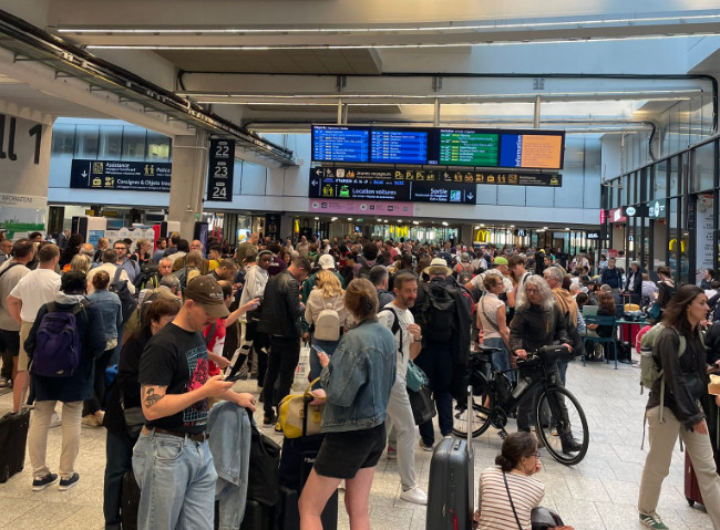 Γαλλία: «Παρέλυσαν» τα τρένα μετά από «μαζική επίθεση» για δολιοφθορά την ημέρα της έναρξης των Ολυμπιακών