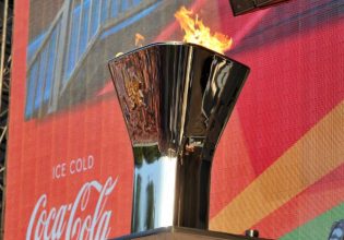 ΗΠΑ: Η ζωή της Κάμαλα Χάρις μέσα από 10 φωτογραφίες – Θα γίνει η πρώτη γυναίκα πρόεδρος;