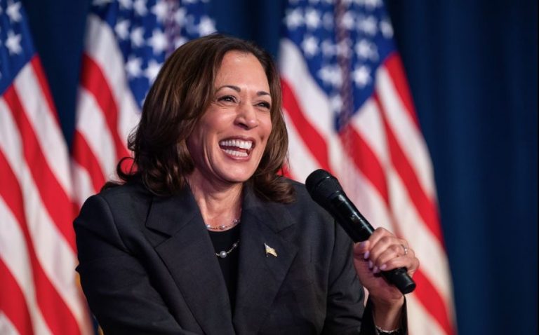 ΗΠΑ: Η ζωή της Κάμαλα Χάρις μέσα από 10 φωτογραφίες – Θα γίνει η πρώτη γυναίκα πρόεδρος;