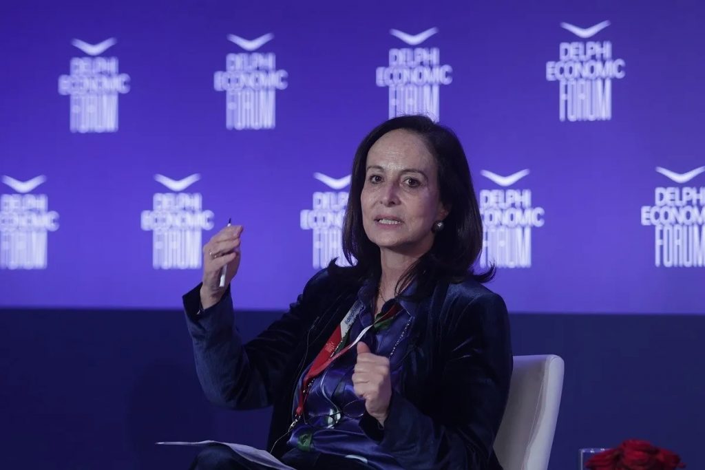 Εκλογές ΠΑΣΟΚ: Θετική στην αναθεώρηση του άρθρου 16 η Άννα Διαμαντοπούλου