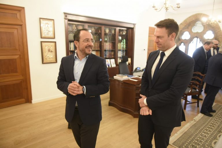 Συνάντηση Κασσελάκη με Χριστοδουλίδη – «Στηρίζουμε την προσπάθεια για μία βιώσιμη λύση του Κυπριακού»
