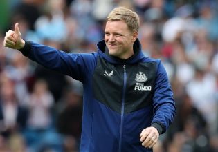 Δεν το… κουνάει από το Νιουκάστλ ο Χάου