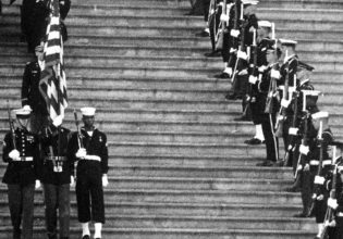 «O Αμερικανός πρόεδρος είναι νεκρός» – Οι δέκα που τον αντικαθιστούν