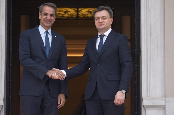Μητσοτάκης σε πρωθυπουργό της Μολδαβίας: Πάντα να υπολογίζετε στην υποστήριξη της Ελλάδας