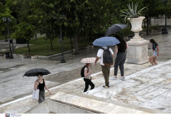Καιρός: Σε ποιες περιοχές αναμένονται βροχές και καταιγίδες