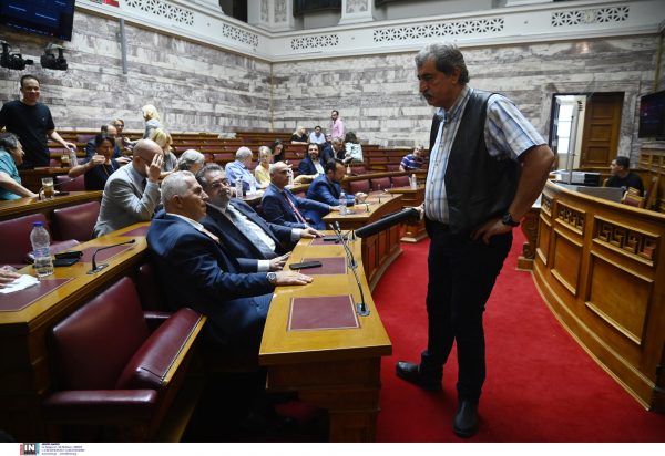 Πολάκης: Το παρασκήνιο της διαγραφής του από την ΚΟ του ΣΥΡΙΖΑ