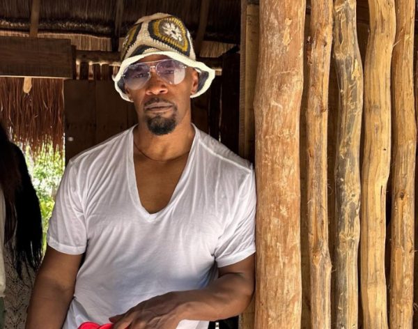 Τζέιμι Φοξ: «Όλα ξεκίνησαν με έναν κακό πονοκέφαλο»