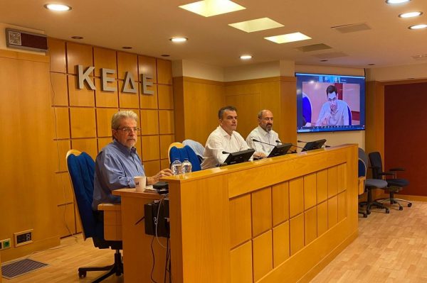 Παρέμβαση Επιτροπής Ψηφιακής Διακυβέρνησης ΚΕΔΕ για το τέλος παρεπιδημούντων