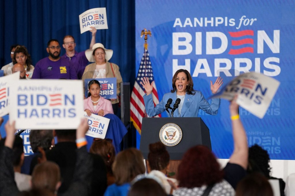 Κάμαλα Χάρις, το αουτσάιντερ των Δημοκρατικών στις ΗΠΑ που γίνεται ξαφνικά… γκανιάν