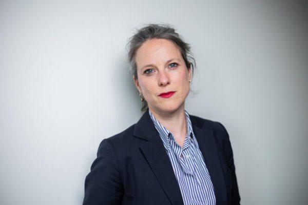 Τη Λουσί Καστέ προτείνει η Αριστερά για πρωθυπουργό της Γαλλίας