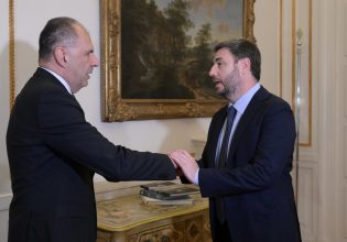 Συνάντηση Ανδρουλάκη – Γεραπετρίτη: Επανέναρξη του διαλόγου για το Κυπριακό βάσει των ψηφισμάτων του ΟΗΕ