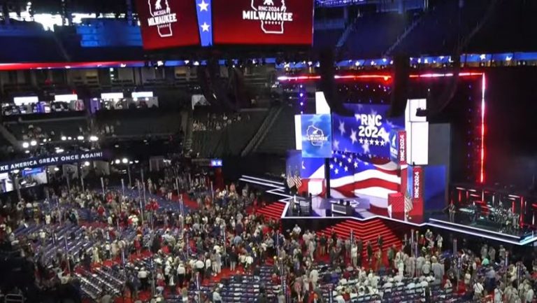 Live: Ο Τραμπ ανακοίνωσε τον αντιπρόεδρό του, τον Τζέι Ντι Βανς