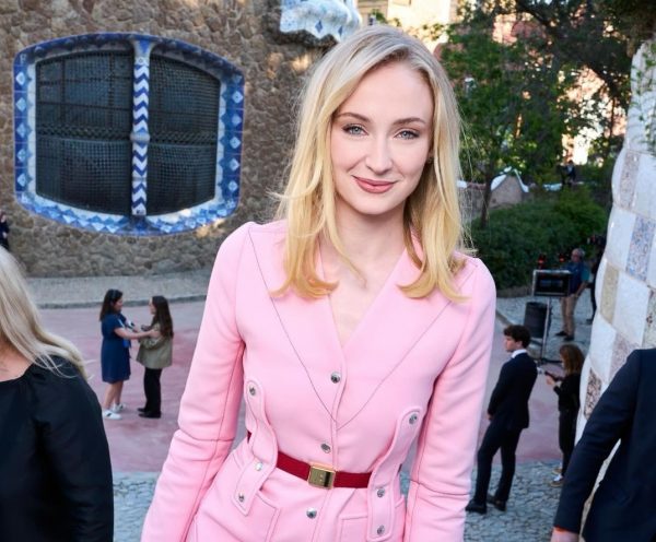 Το κούρεμα της Sophie Turner είναι η νέα, hot τάση που επιλέγουν όλες οι celebrities