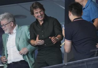 Ολυμπιακοί Αγώνες 2024: Ο Τομ Κρουζ παρακολούθησε από κοντά τις Αμερικανίδες κολυμβήτριες