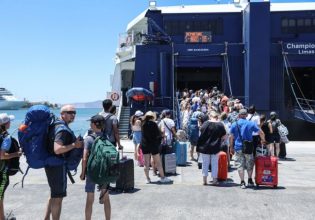 Τουρισμός – Κορονοϊός: Υποχώρηση κρουσμάτων στην Αττική, άνοδος στην επαρχία