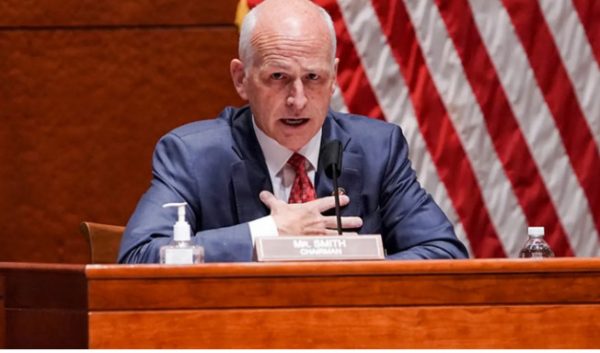 ΗΠΑ: Αλλος ένας κορυφαίος βουλευτής των Δημοκρατικών ζητά από τον Μπάιντεν να αποχωρήσει